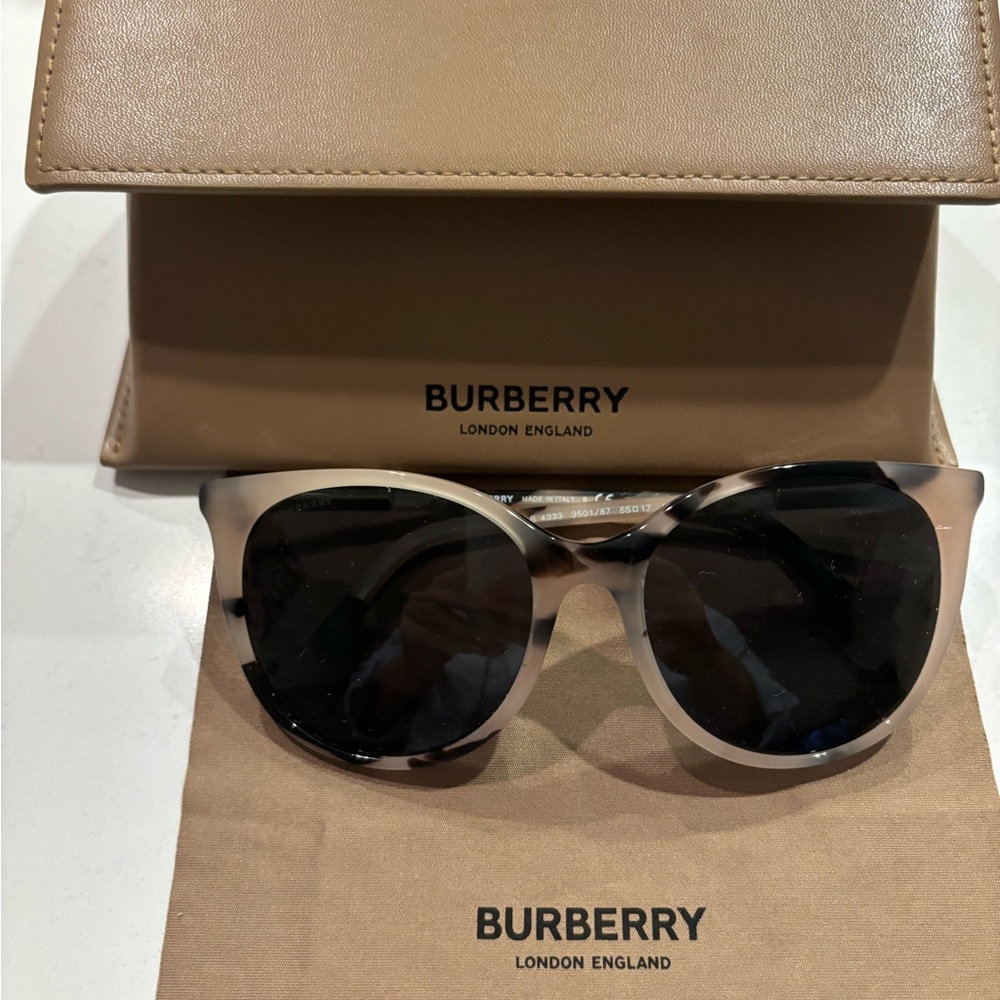 Burberry women’s nova check sunglasses